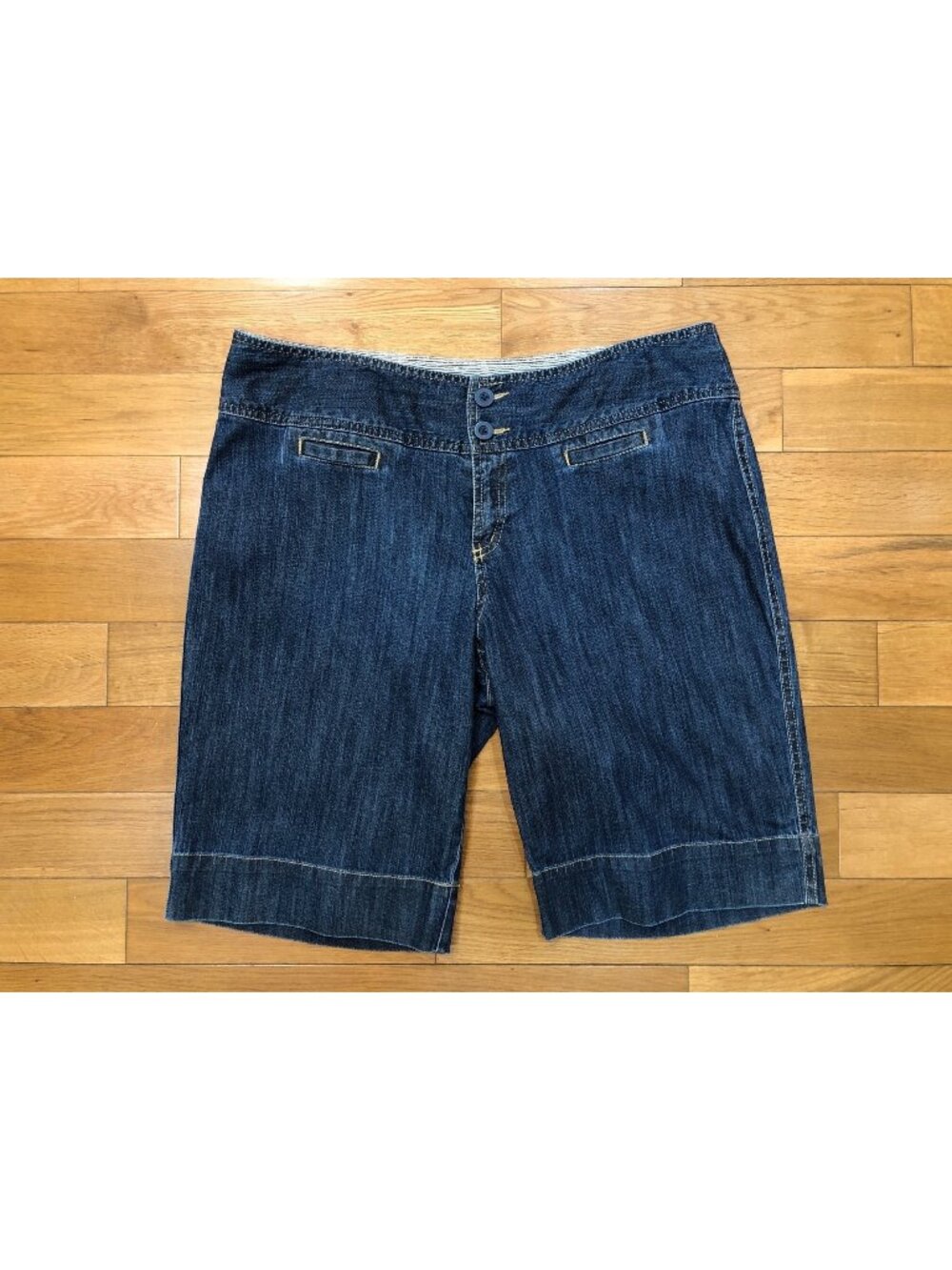 Madison Blue Comfort Stretch Denim Bermuda Shorts Size 16 Modern Americana